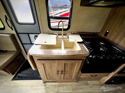 2016 Coachmen Prism - Photo 10