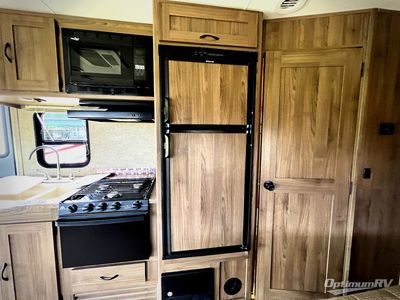 2016 Coachmen Prism - Photo 13