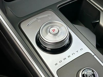 2026 Kia Sorento Hybrid — photo 17 view
