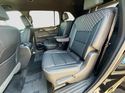 2024 GMC Acadia — photo 23 view