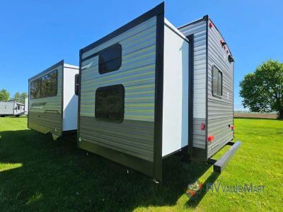 2026 Coachmen RV Catalina Legacy Edition — interior view