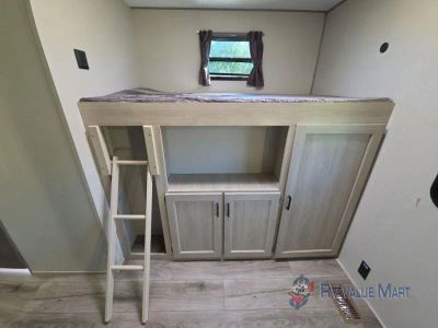 2026 Coachmen RV Catalina Legacy Edition — photo 25 view