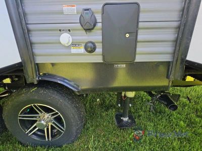 2026 Coachmen RV Catalina Legacy Edition — photo 10 view