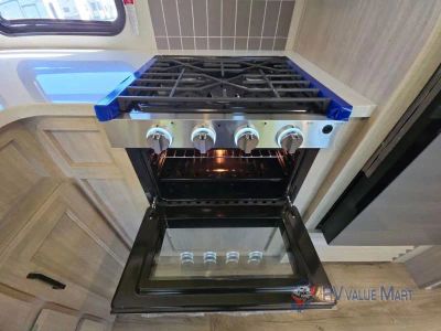 2026 Coachmen RV Catalina Legacy Edition — photo 17 view