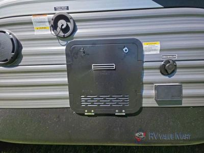 2026 Coachmen RV Catalina Legacy Edition — photo 9 view
