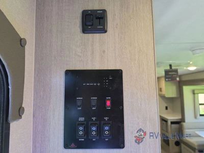 2026 Coachmen RV Catalina Legacy Edition — photo 31 view