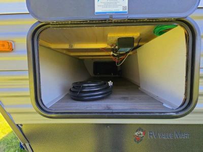2026 Coachmen RV Catalina Legacy Edition — photo 8 view