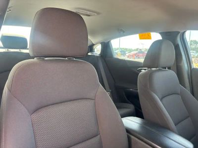 2023 Chevrolet Malibu - Photo 17