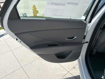 2026 Hyundai Elantra — photo 16 view