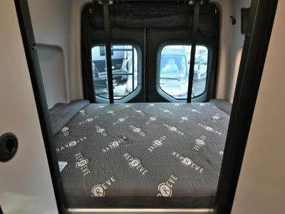 2026 Winnebago REVEL SPORT - Photo 17