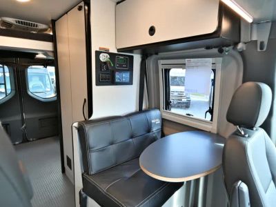 2026 Winnebago REVEL SPORT - Photo 12