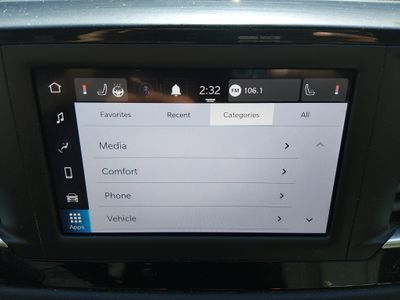 2023 Chrysler Voyager - Photo 17