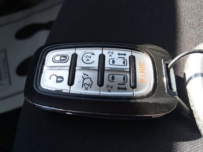 2023 Chrysler Voyager - Photo 15