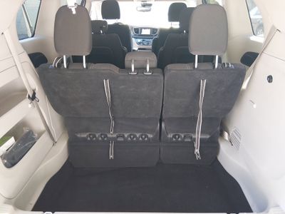 2023 Chrysler Voyager - Photo 11