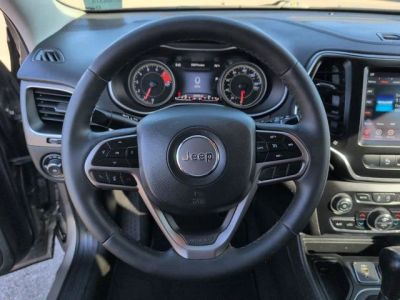 2021 Jeep Cherokee — photo 10 view