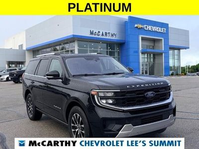 2025 Ford Expedition U1M — front three-quarter view