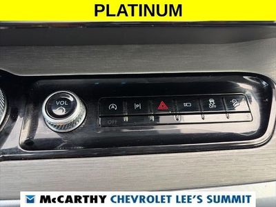 2025 Ford Expedition — photo 11 view