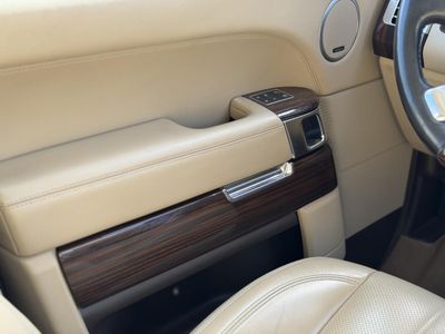 2016 Land Rover Range Rover - Photo 30