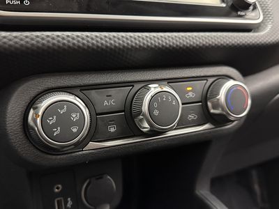 2022 Nissan Kicks - Photo 14