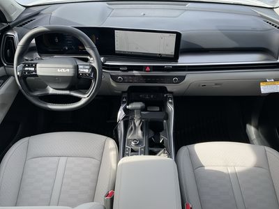 2026 Kia Sorento — photo 12 view