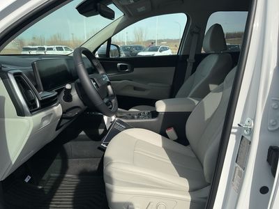 2026 Kia Sorento — photo 9 view