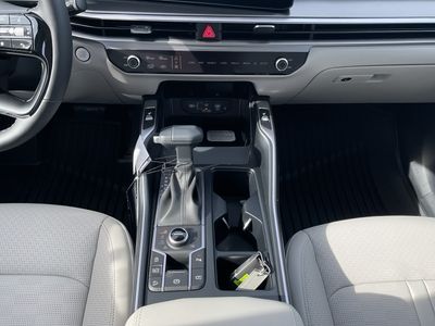 2026 Kia Sorento — photo 13 view