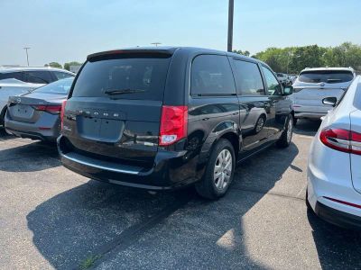 2018 Dodge Grand Caravan — detail view