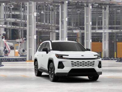 2026 Toyota RAV4 Plug-in Hybrid - Photo 18