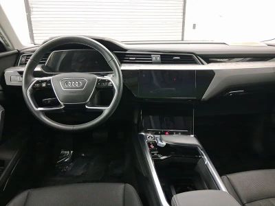 2024 Audi Q8 e-tron SUV - Photo 4