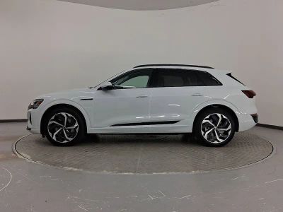 2024 Audi Q8 e-tron SUV - Photo 2