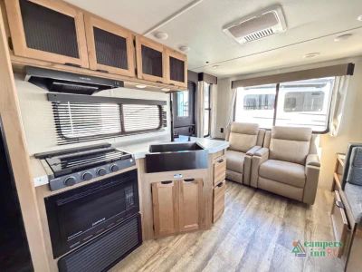 2024 Forest River Cherokee Grey Wolf — photo 10 view