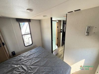 2024 Forest River Cherokee Grey Wolf — photo 31 view