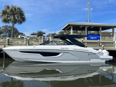 2025 Cruisers Yachts 34 GLS Outboard - Photo 1