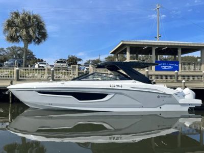2025 Cruisers Yachts 34 GLS Outboard - Photo 2