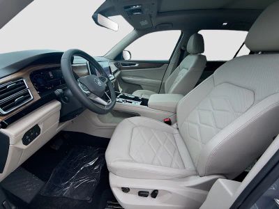 2026 Volkswagen Atlas — photo 16 view