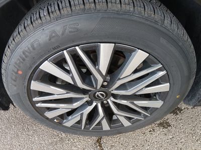 2025 Nissan Altima - Photo 10