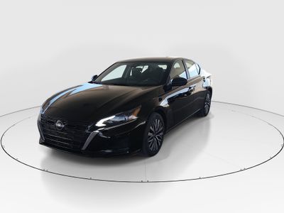 2025 Nissan Altima - Photo 3