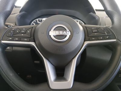 2025 Nissan Altima - Photo 12