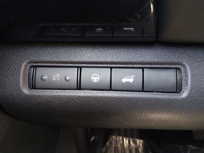 2025 Nissan Pathfinder — photo 13 view