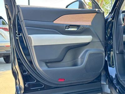 2024 Toyota Grand Highlander Platinum - Photo 12