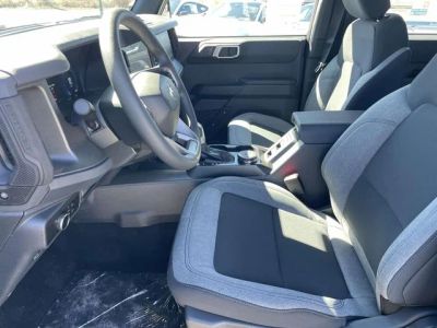 2026 Ford Bronco — photo 16 view