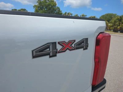 2025 Ford F-250SD — photo 10 view