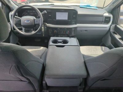 2025 Ford F-250SD — photo 13 view