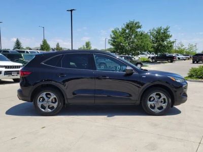 2025 Ford Escape — side profile view