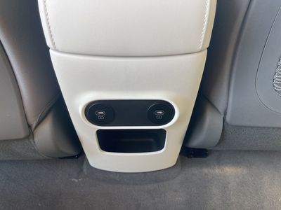 2026 Hyundai IONIQ 5 - Photo 12