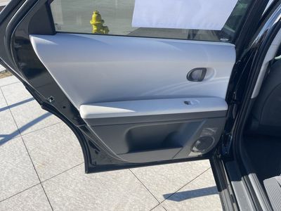 2026 Hyundai IONIQ 5 - Photo 14