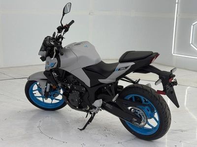 2025 Yamaha MT-03 - Photo 9