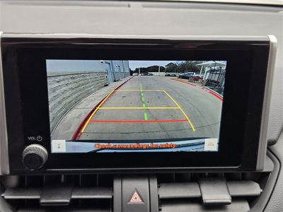 2024 Toyota RAV4 - Photo 12