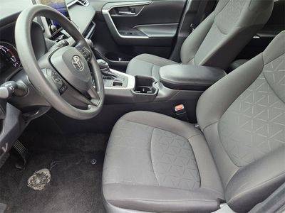 2024 Toyota RAV4 - Photo 8