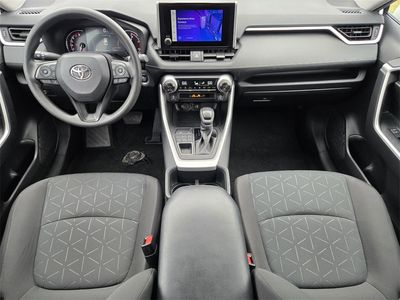 2024 Toyota RAV4 - Photo 18